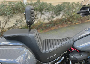 FLSB/FXLR '18-'23 Tuck-n-Roll Tour Step-Up Seat with Rider Backrest