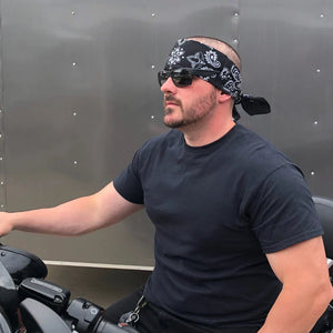 Texas Paisley Black/White Bandana