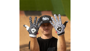 Strapped R-Willy Ace Gloves