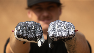 Strapped R-Willy Ace Gloves